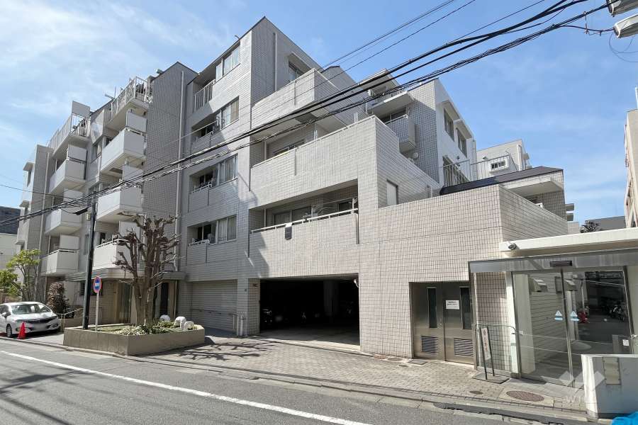 ハイツ面影橋の外観（北東側から）