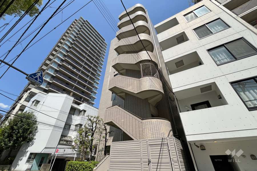 大塚台パークサイドハイツの外観（南西側から）