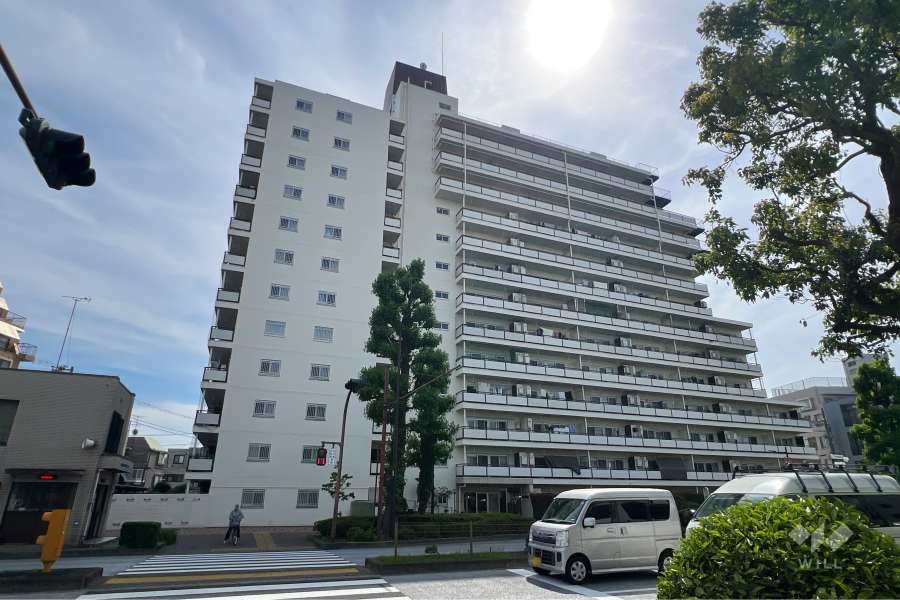 東建池袋要町マンションの外観（北東側から）