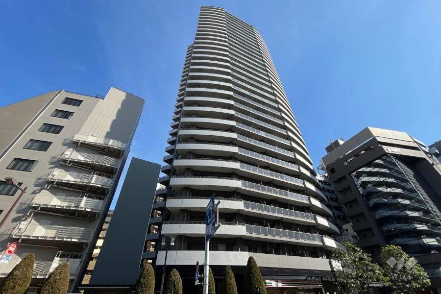 ルミナリータワー池袋の外観（北西側から）