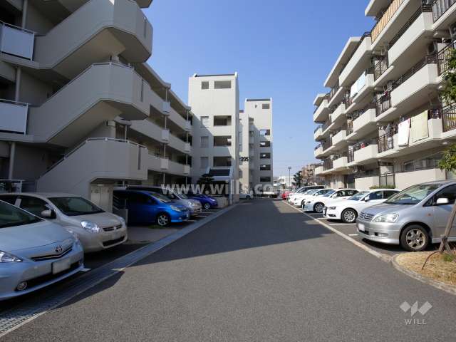 敷地内駐車場（屋外平面式）