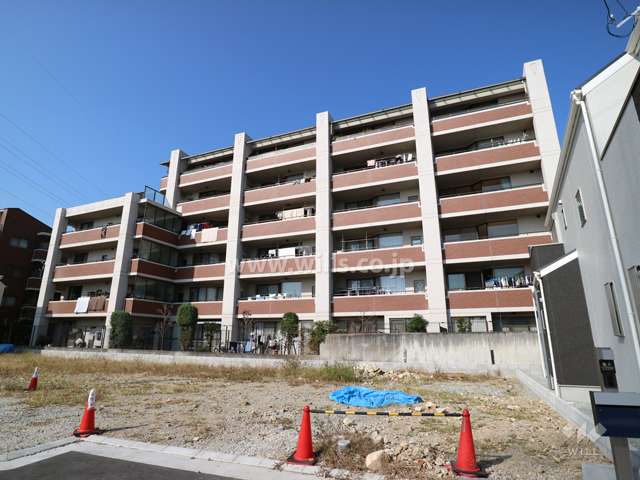 アズレッツ北武庫之荘2番館の外観（南東側から）