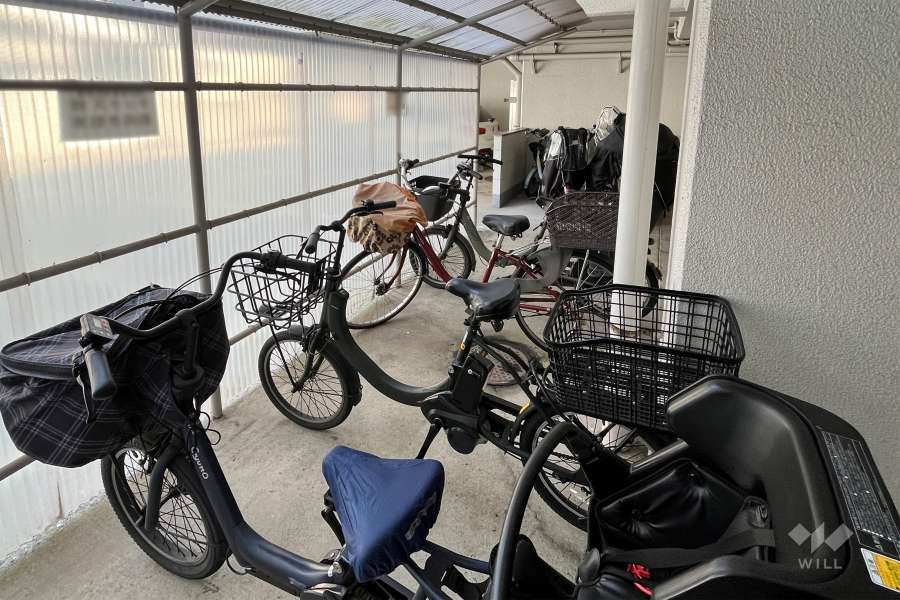 駐輪場（屋根あり）