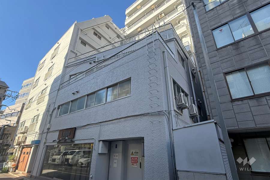 マンション池袋の外観（東側から）