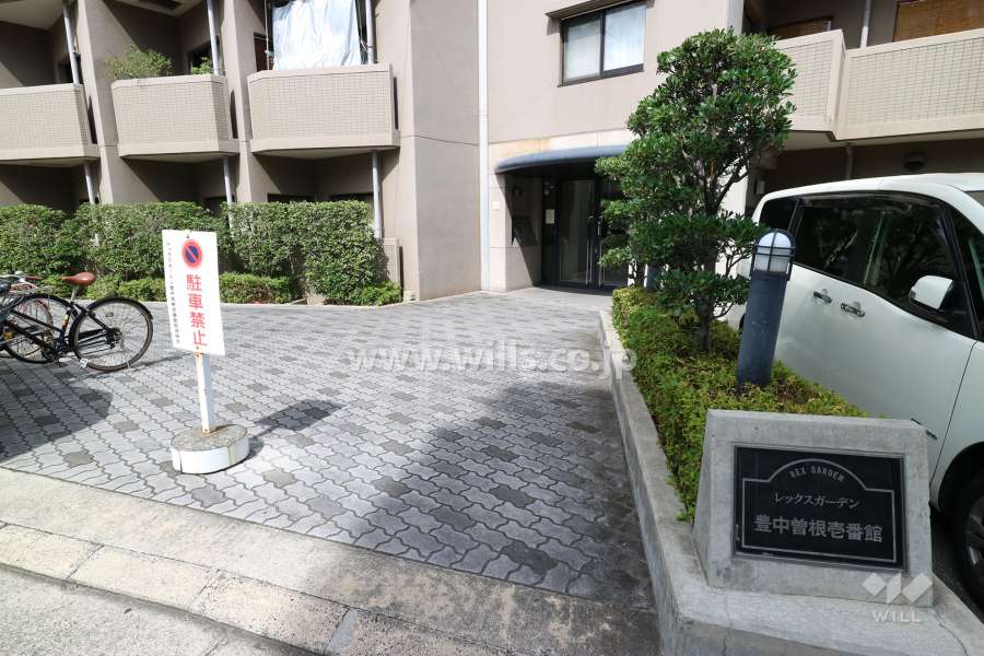 エントランスアプローチ