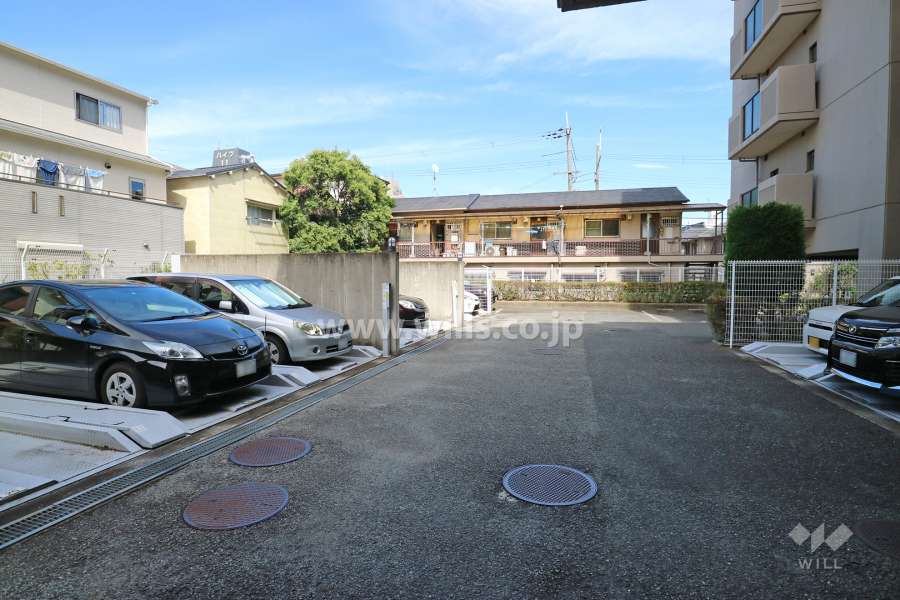 敷地内駐車場（屋外機械式）