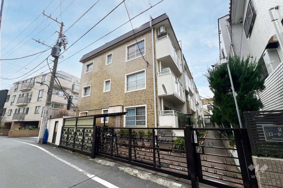 目白ローヤルコーポの外観（北側から）