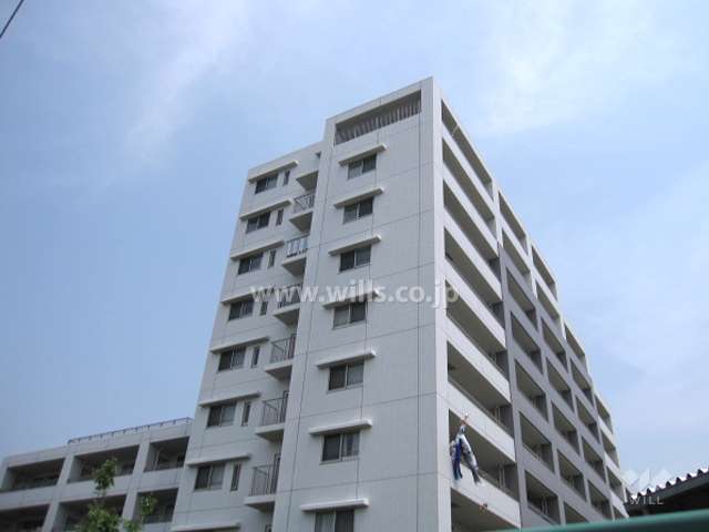 フローラ吹田山手の外観(南西側から)