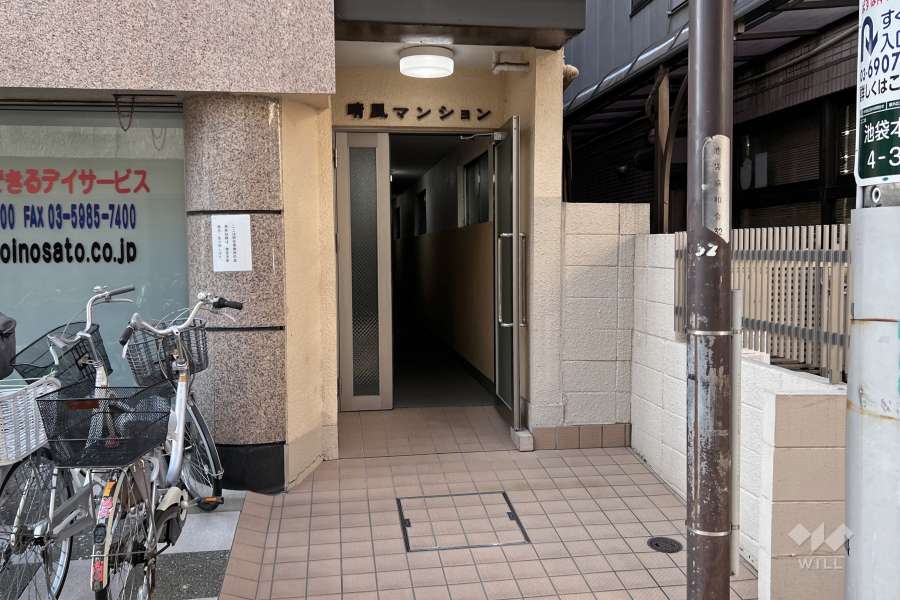 エントランス