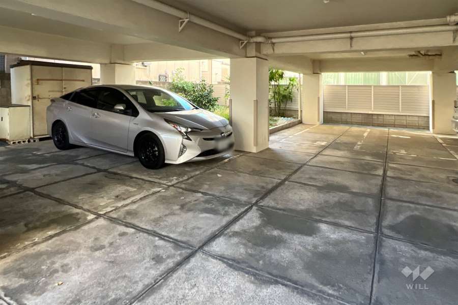 敷地内駐車場（屋内平面式）