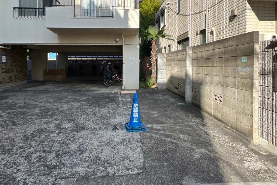 敷地内駐車場（屋外平面式）