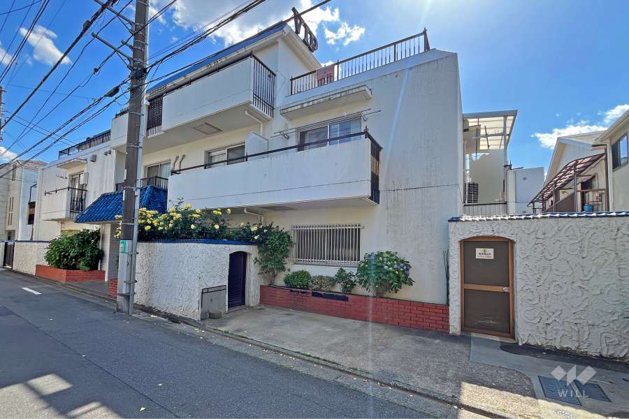 テラスハウスヴィップ東長崎の外観（北東側から）