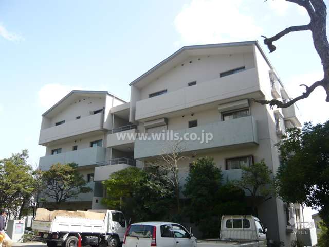 日商岩井芦屋ガーデンヒルズ7号棟の外観（北から）