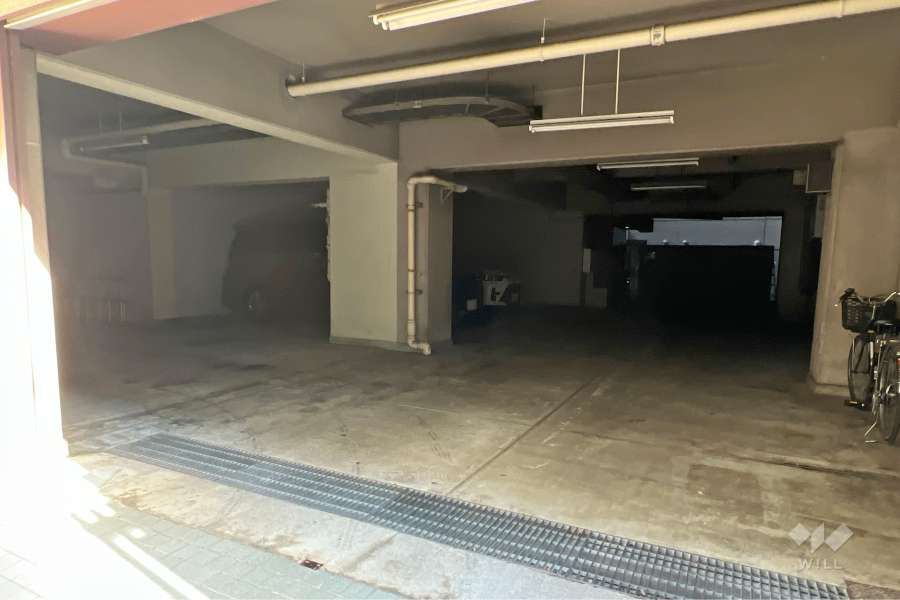 敷地内駐車場（屋内平面式）