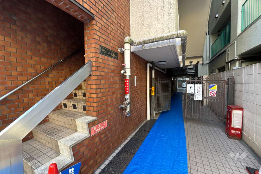 エントランスアプローチ