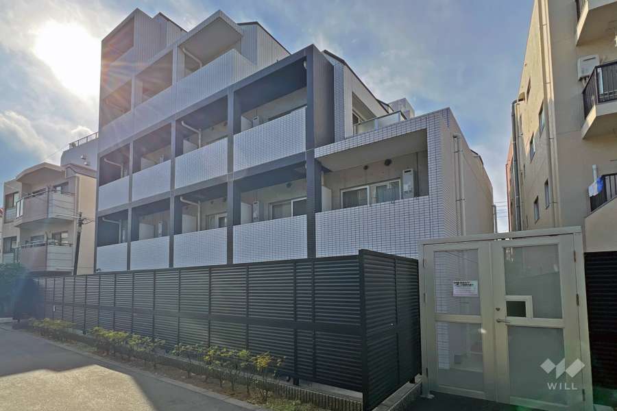 アクサス大塚の外観（東側から）