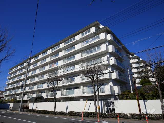 芦屋パークマンションB棟の外観（南東側から）