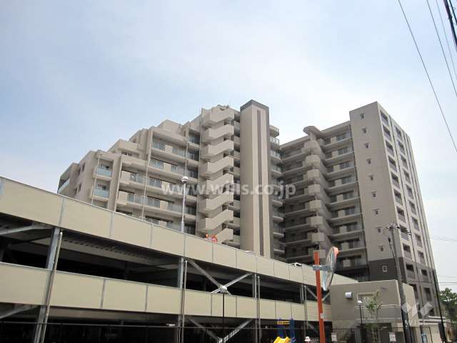 ベリスタ吹田山手町の外観(南西側から）