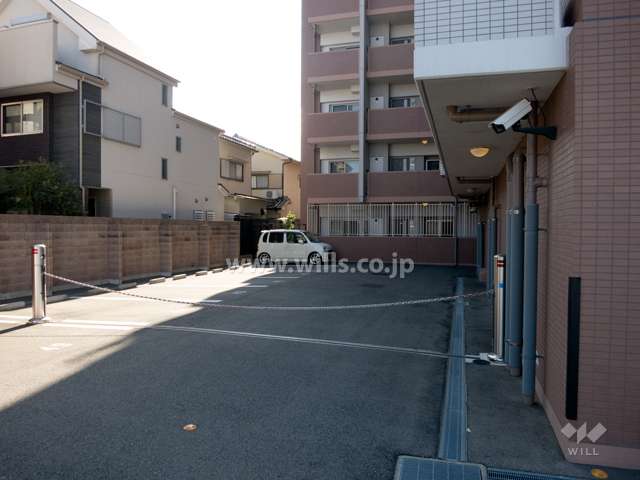 敷地内駐車場（屋外平面式）
