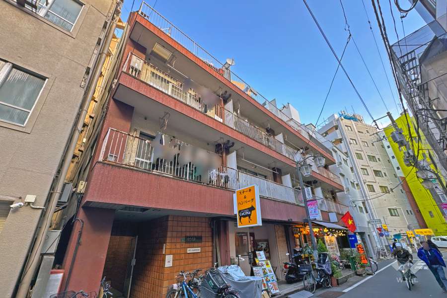 ゆうもあマンションの外観（南西側から）