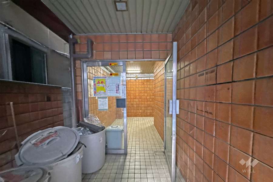 エントランス内