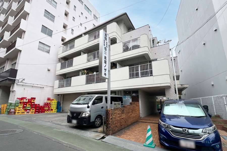 光建ハイツ目白の外観（東側から）