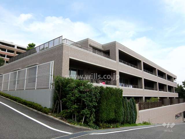 アーバンビュー芦屋山手C棟の外観（北西側から）