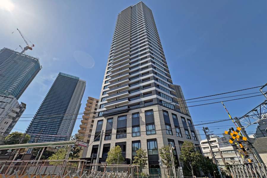 プラウドタワー東池袋ステーションアリーナ（南東側から）