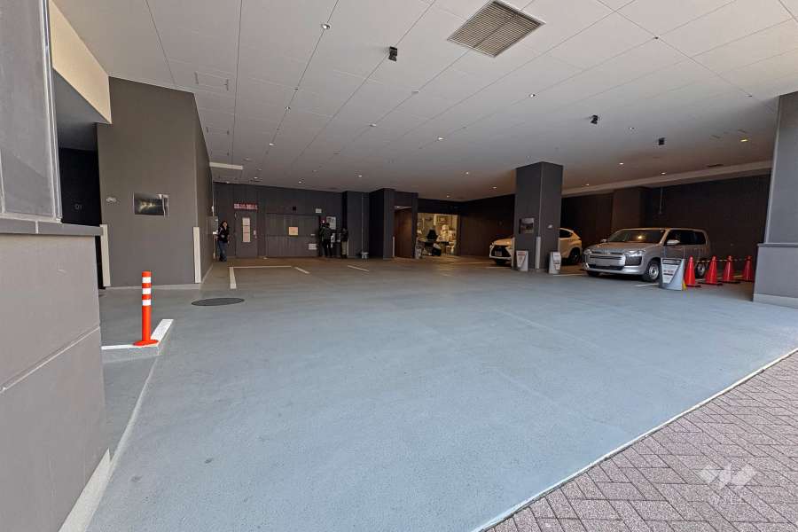 敷地内駐車場（屋内平面式）