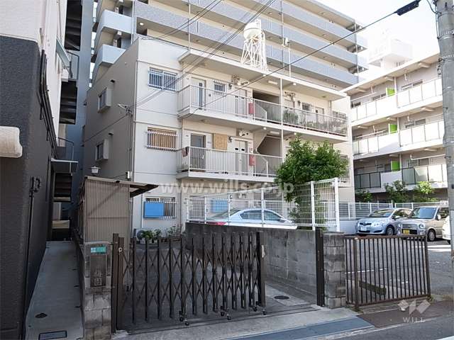 コーポ梅園の外観（南東側から）