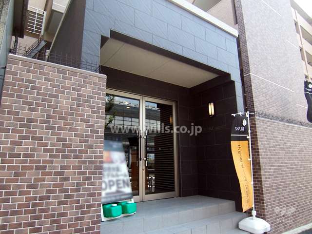 ブランズ豊中上野坂　駅前レジデンスの外観(南西側から)