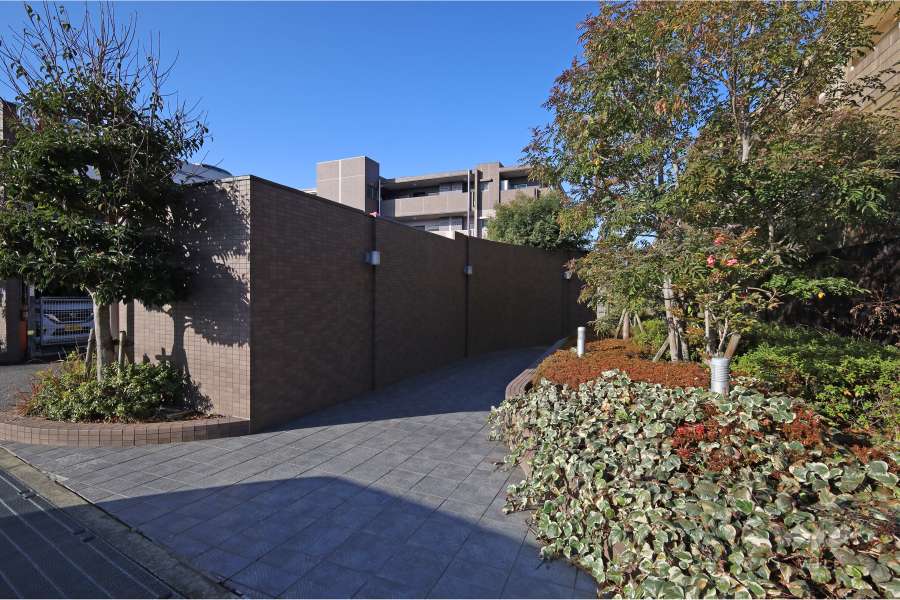 エントランスアプローチ