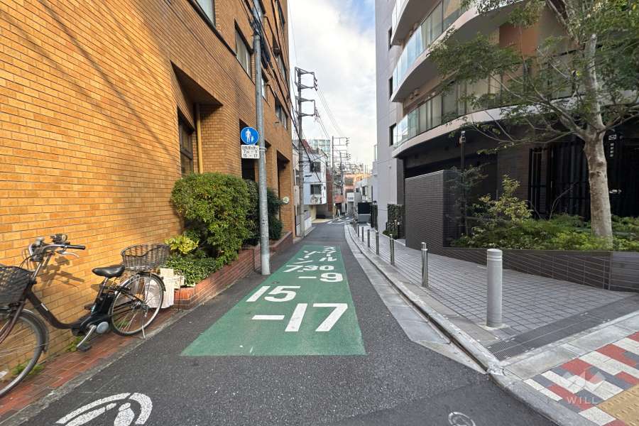 敷地北西側の前面道路
