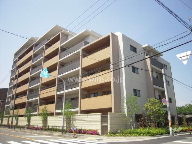 イニシア豊中長興寺公園の外観(南東側から)