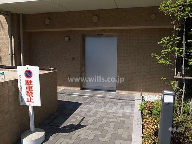 駐輪場入り口