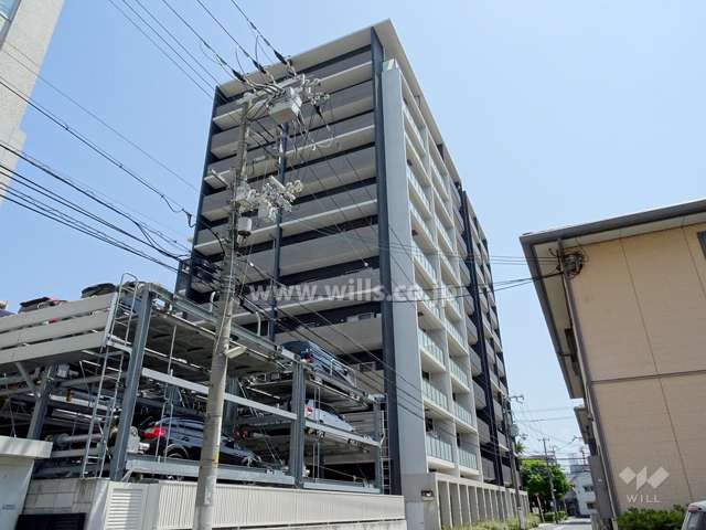 クレヴィア江坂の外観（南西側から）