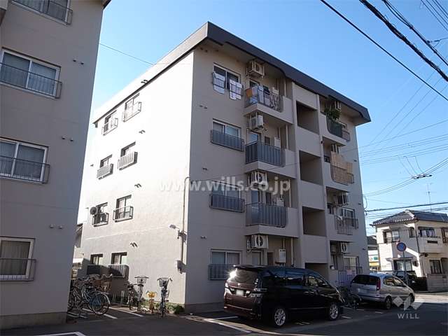 日生伊丹荻野コーポラスB棟の外観（南東側から）