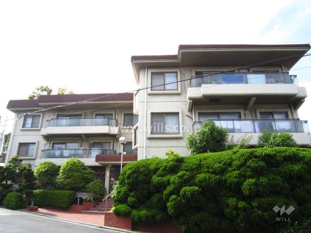 コープ野村夙川C棟の外観
