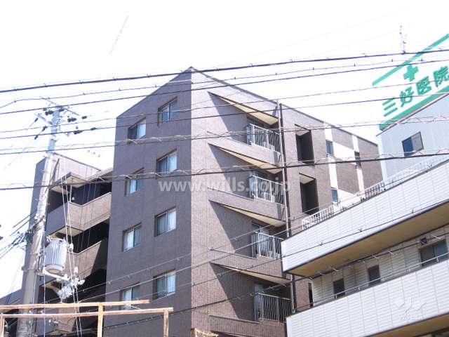 ラフィネス甲子園口の外観（南東から）