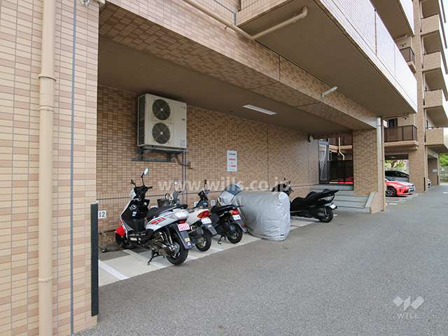バイク置場