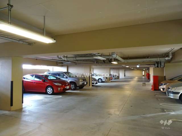 敷地内駐車場（屋内平面式）
