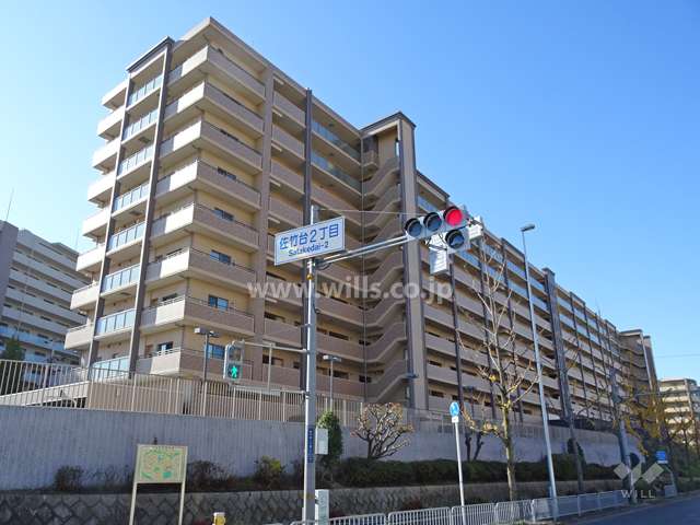 ブランズ南千里の外観(北東側から)
