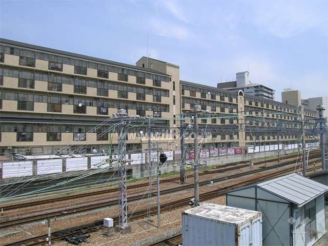 右が1号棟、左が2号棟です。