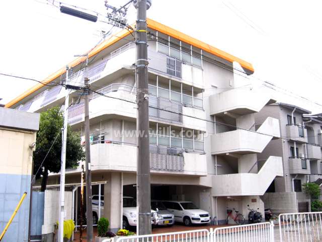グレースハイツ園田の外観（北東から）