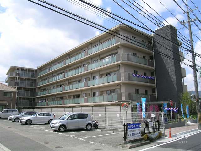 アクシアス宝塚小林の外観（北東側から）