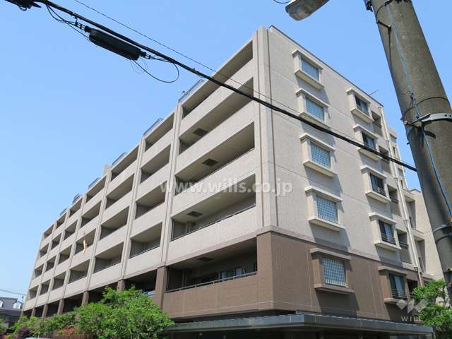 ユニハイム茨木春日の外観（南東側から）