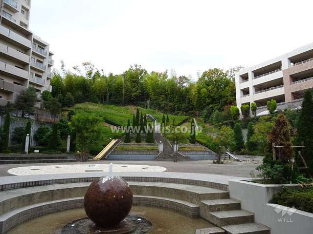 敷地内の広場
