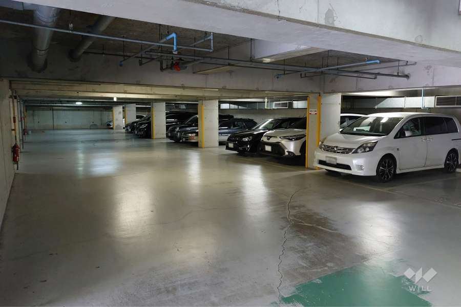 敷地内駐車場（屋内平面式）