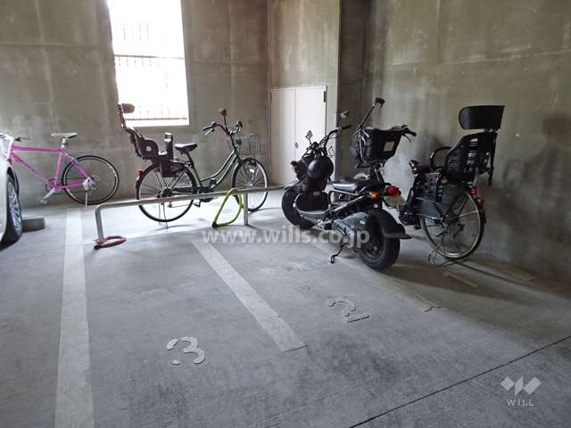 バイク置場・駐輪場