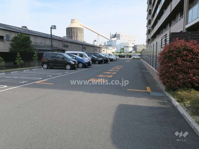 敷地内駐車場（屋外平面式）